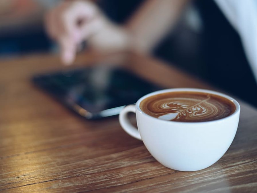 ČEZ vzrostl zisk EBITDA, EU chystá návrh svého pandemického systému a futures se zelenají