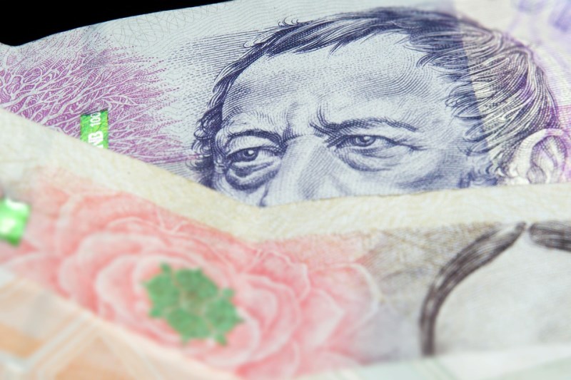 Nové zisky pro korunu a pozitivní obrat akcií