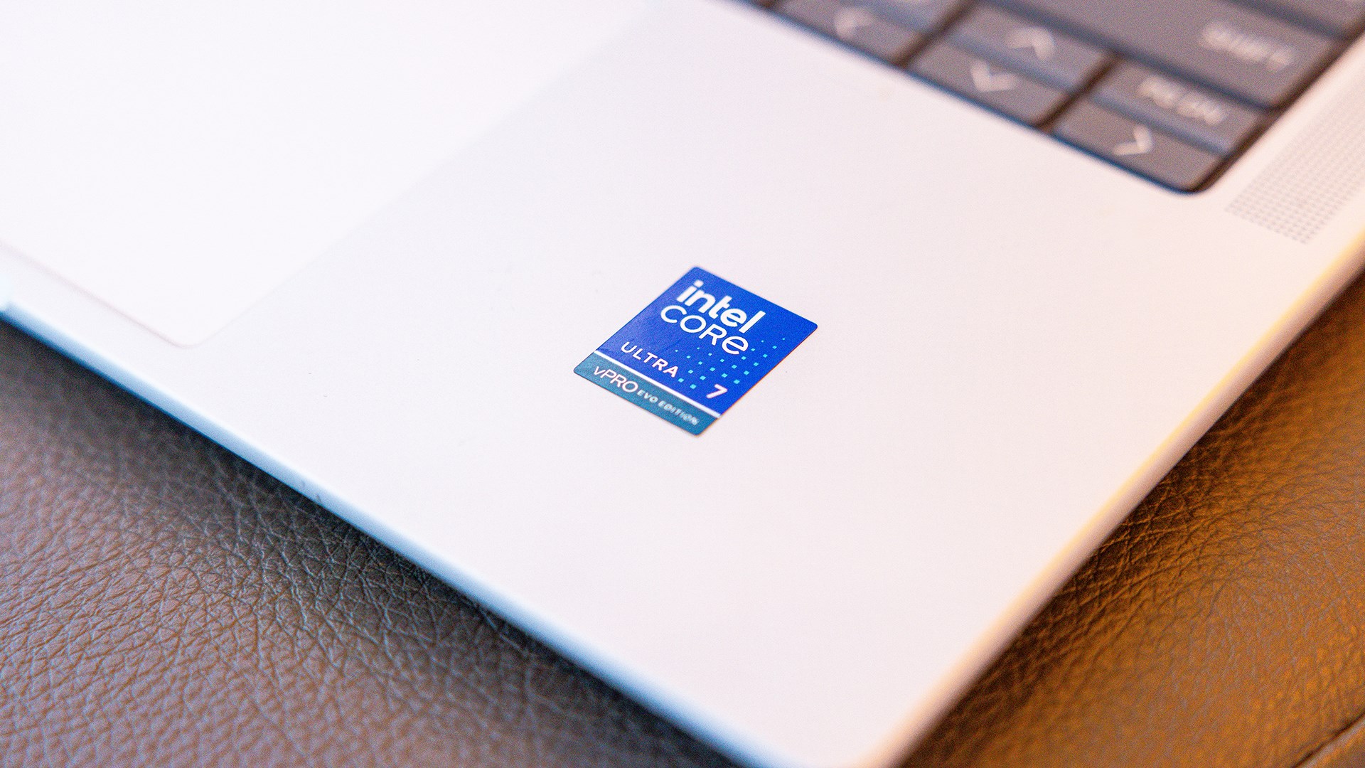 Jakub Blaha: Intel hlásí návrat k profitabilitě. Akcie přidávají přes 8 %