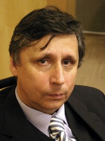 Klaus zítra jmenuje Fischera premiérem