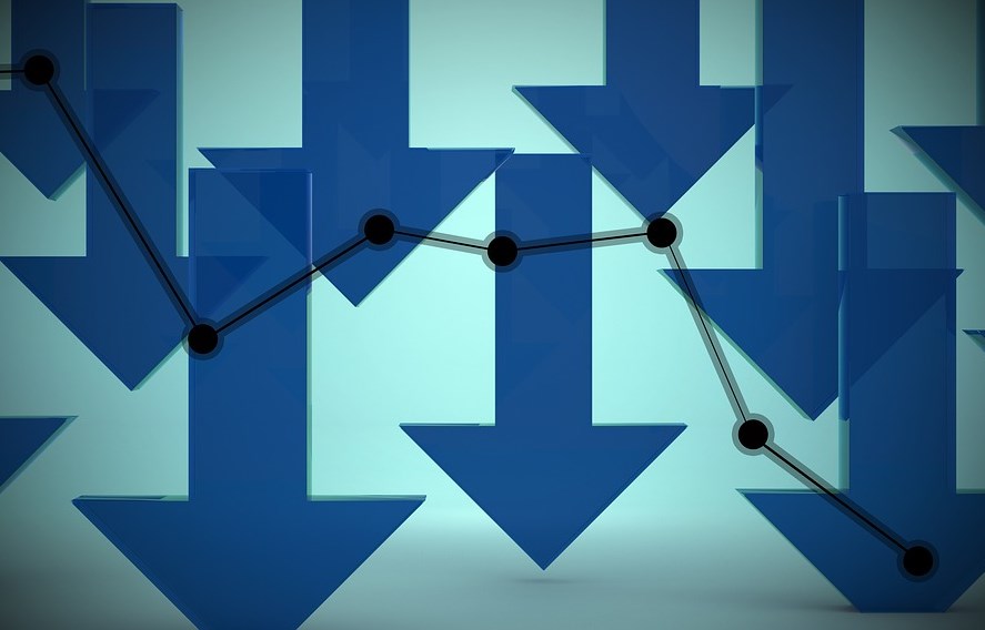 Dolů míří akcie, dluhopisy, ropa, euro i zlato. Libře ale pomáhají politici