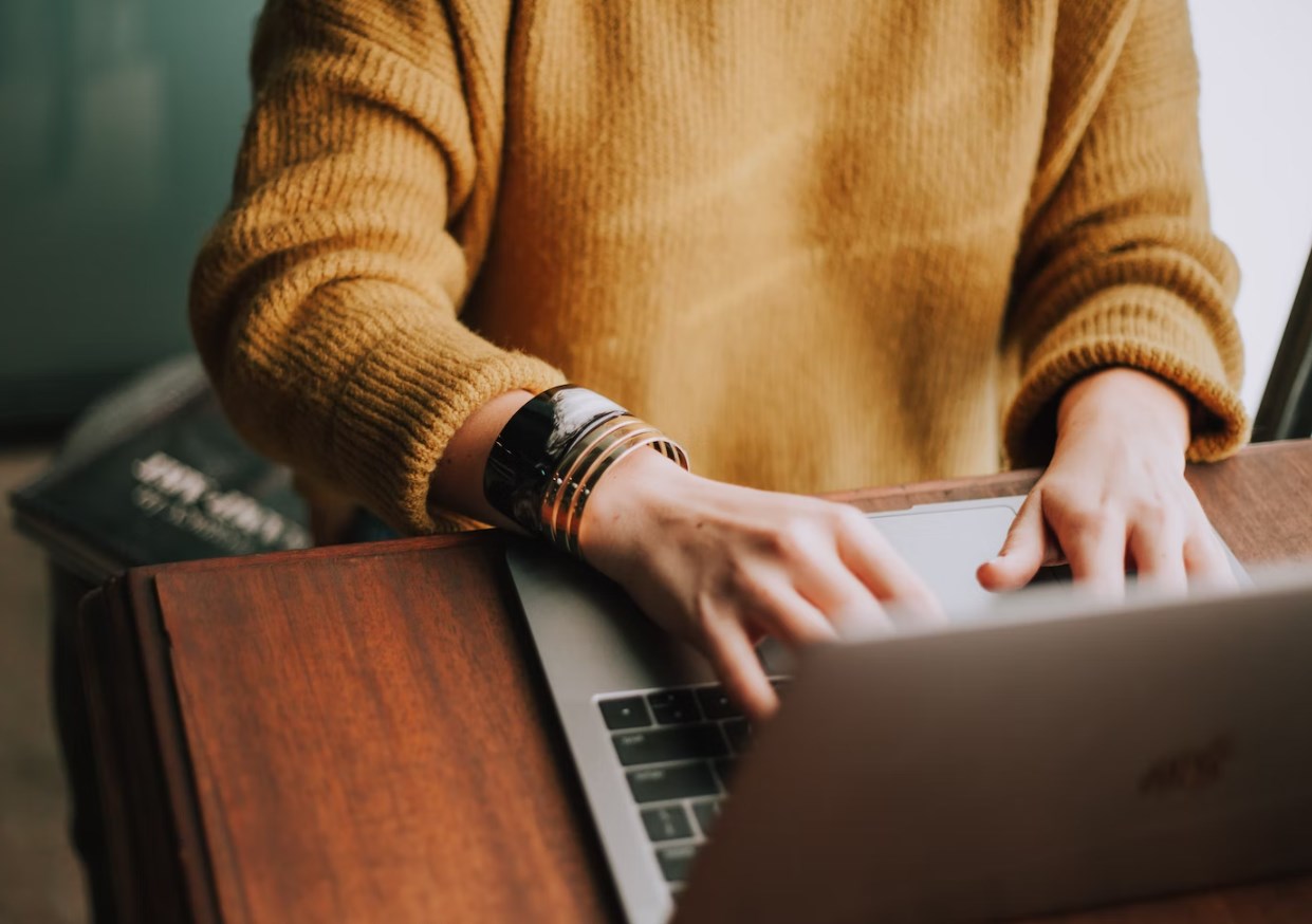 Rally na amerických technologiích je přehnaná, varuje stratég. S nákupem by počkal až na nová minima