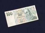 Česká koruna včera po většinu dne sledovala mírné zisky polského zlotého