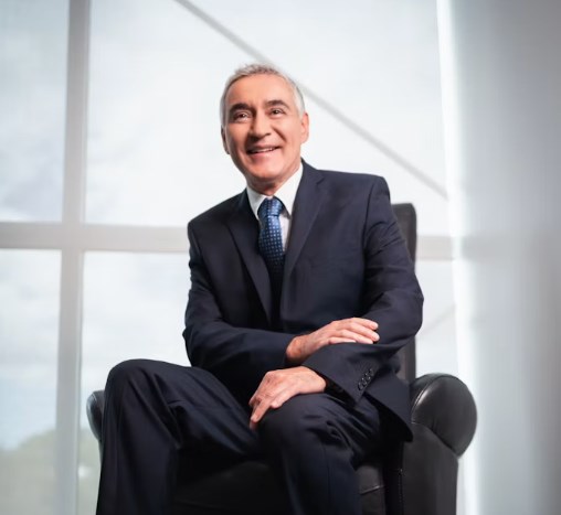 Mzdy šéfů firem z indexu S&P 500 jsou na rekordu