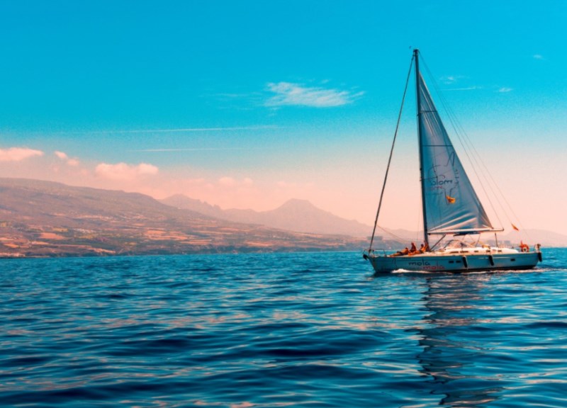 Evropské akcie mohou proplout volatilním koncem roku s klidem