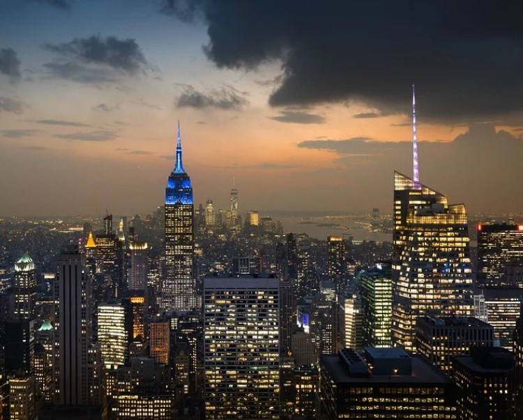 Amerika zavelela k růstu, data překvapila