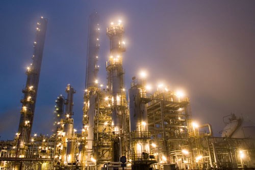 Podporu kvůli cenám energií bude moci čerpat více velkých firem