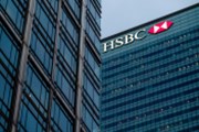 Zisk banky HSBC se loni více než zdvojnásobil