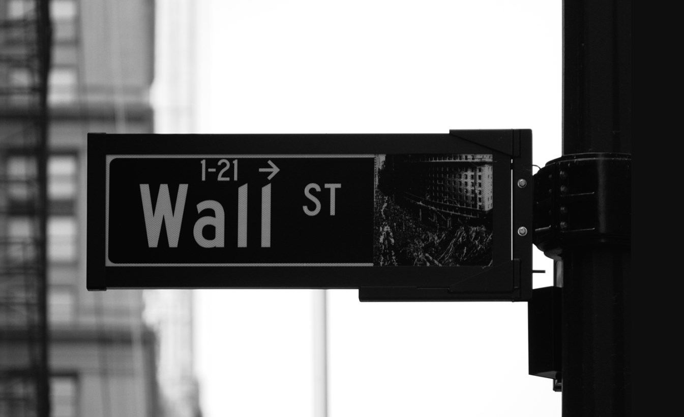 Co ukazuje posledních 120 let na akciích?