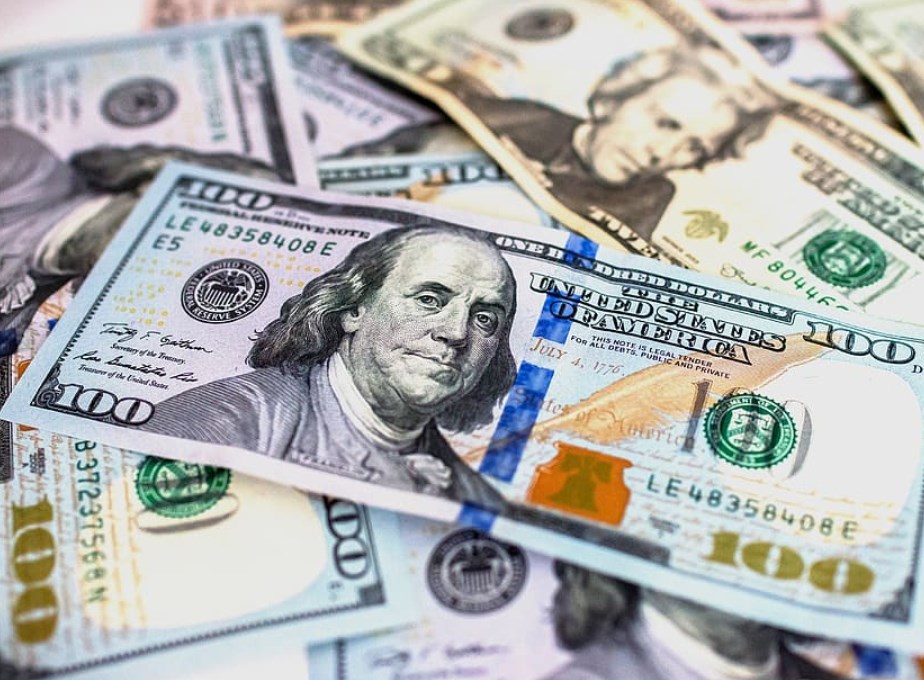 Bloomberg: Biden plánuje první zvýšení federálních daní od roku 1993