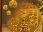 Obrat ve vývoji eurodolaru způsobil ztráty české měny (31,67 Kč/EUR)