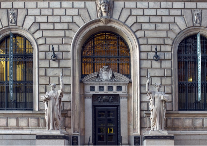 Rozbřesk: Nejednotný Fed sice snížil úroky, ale v prognóze už s jejich další redukcí nepočítá