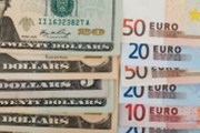 Akcie začaly opatrně, eurodolar drží pozice