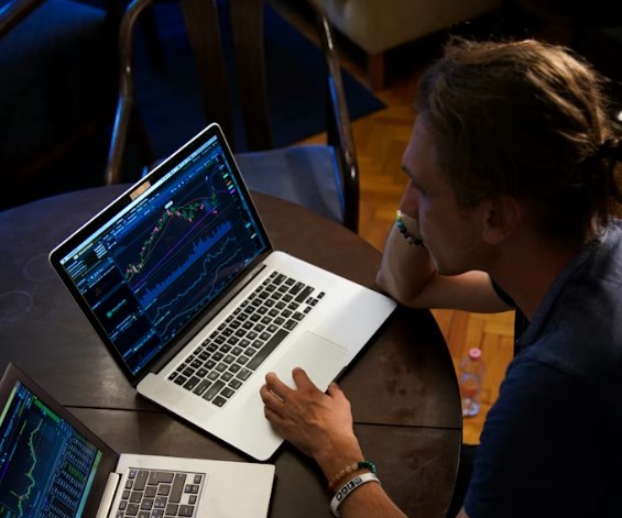 Opatrně pozitivní start týdne v Evropě