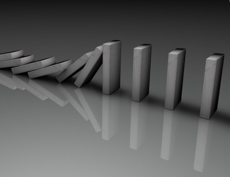 Obchodní válka, špatná data a málo holubičí Fed. Akcie znovu padají a poptávka míří do dluhopisů