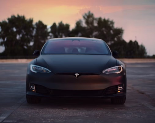 Gerber: Nadšený z Tesly nebudu, dokud mě sama nedoveze domů. A lidé se svých aut stejně nevzdají