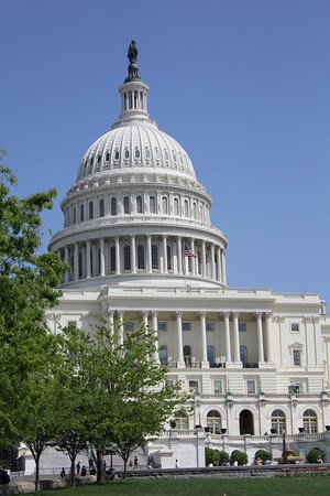 Rubio vyhrál nominační boj v Portoriku, v Maine zvítězil Sanders