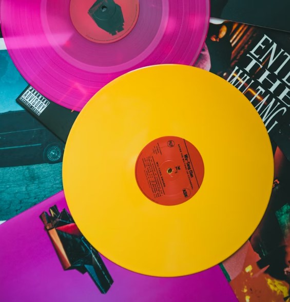 Pershing Square chce koupit Universal Music se štědrou prémii. Může ale narazit na odpor Bollorého