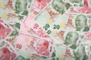 Odvolání šéfa zafungovalo, turecká centrální banka ořezala úroky