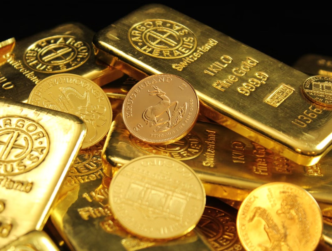 Akcie dostávají ránu z nečekané strany, peníze míří do dluhopisů a zlata