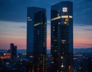 Deutsche Bank má za sebou nejziskovější rok za deset let