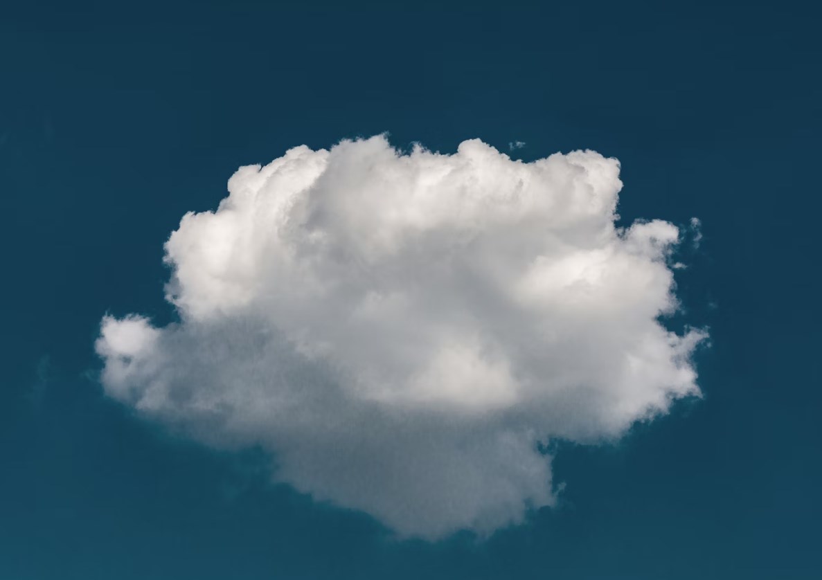 Erste zvyšuje výhled, Meta láme rekordy, Apple brzdí Čína a cloud Amazonu se dále nafukuje