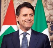 Italská ekonomika stagnuje, premiér tím obhajuje rozpočtový plán