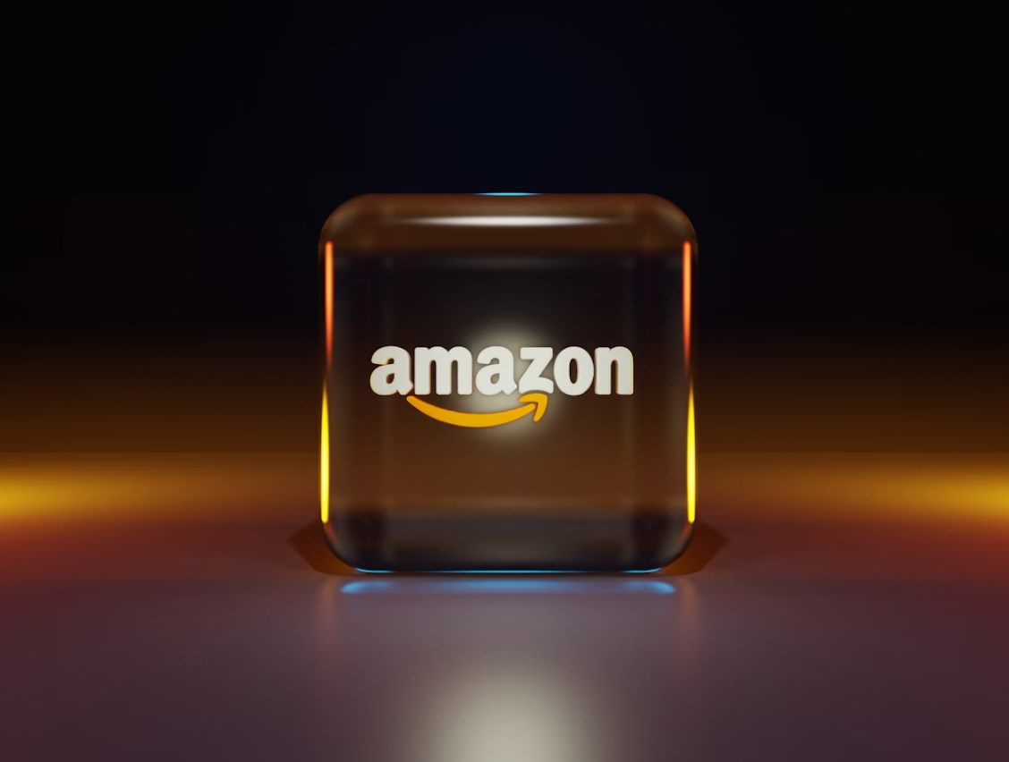 Amazon sentimentu přitížil, ale propad trhů opět láká kupce