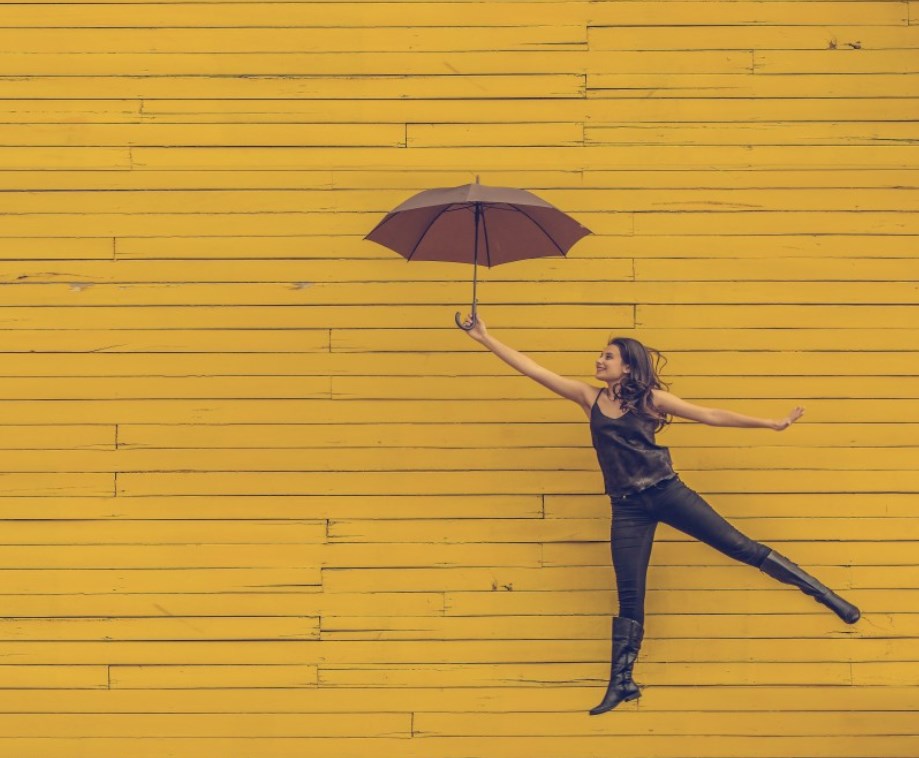 Skvělé firemní zisky a nízké sazby vedou Goldman Sachs k optimističtějšímu výhledu na amerických akciích