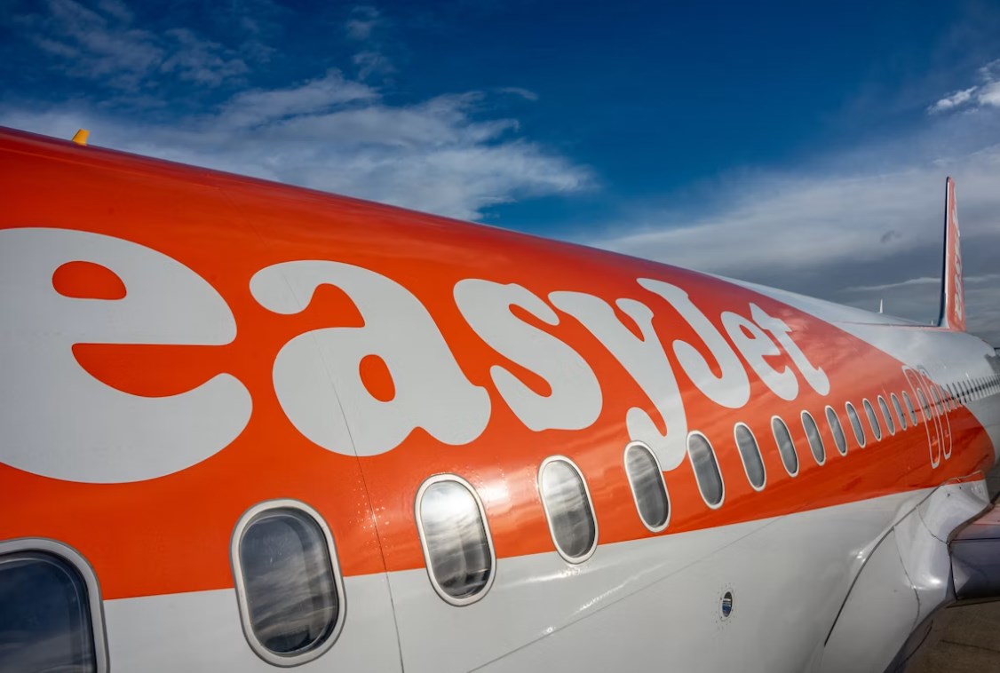 O easyJet se rozhořel boj. Apollo nabídlo víc než konkurence a získalo podporu vedení