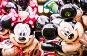 Analytik k výsledkům Walt Disney: Parky lákají hosty navzdory hrozící recesi
