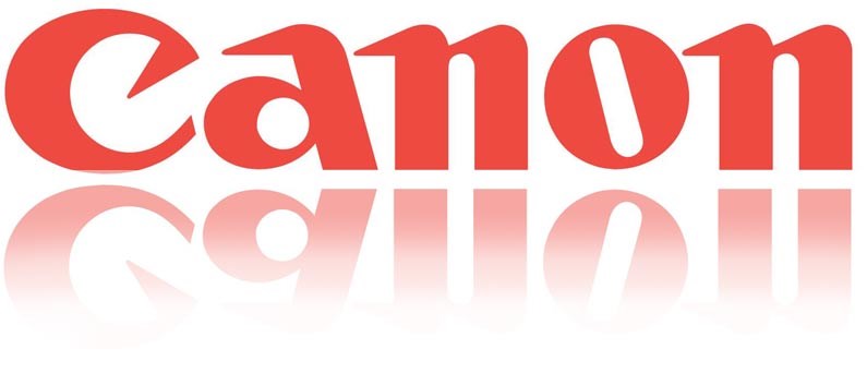 Canon navýšil čtvrtletní zisk, celoroční však klesl a firma čeká slabší rok