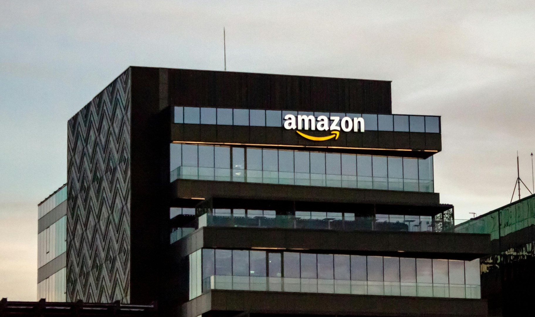 Amazon hlásí díky poptávce po AI největší růst cloudu od roku 2022