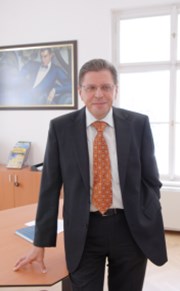 Unipetrol - CEO Mr. Vleugels has resigned