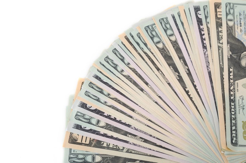 Z akcií se před Fedem vybírají zisky