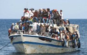 Politico: Pět důvodů, proč Evropa v otázce migrace selhává