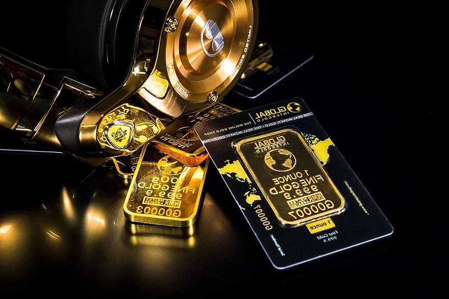 Cena zlata poprvé překonala hranici 2000 dolarů za troyskou unci