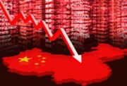 Čína a ropa trhům opět kazí náladu