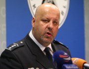 Pecina zrušil jmenování Červíčka, policejním prezidentem je Lessy