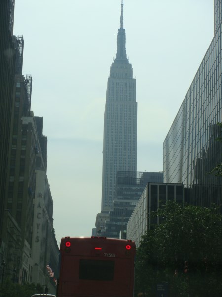 Americké trhy v závěru týdne posílily, uzavřely blízko svých denních i týdenních maxim