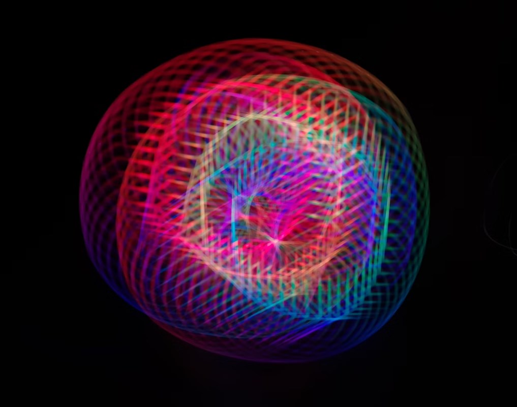 Další klíčový odborník Applu odchází do Mety. Snaha o revizi Siri se tak dále komplikuje