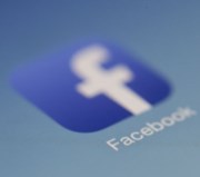 Facebook podle britských zákonodárců potřebuje regulaci