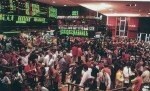 Americký trh včera opět poklesl a lámal rekordy Americký trh včera opět poklesl a lámal rekordy