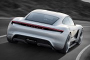4 důvody proč je nový koncept Porsche Mission E “Tesla-killer”