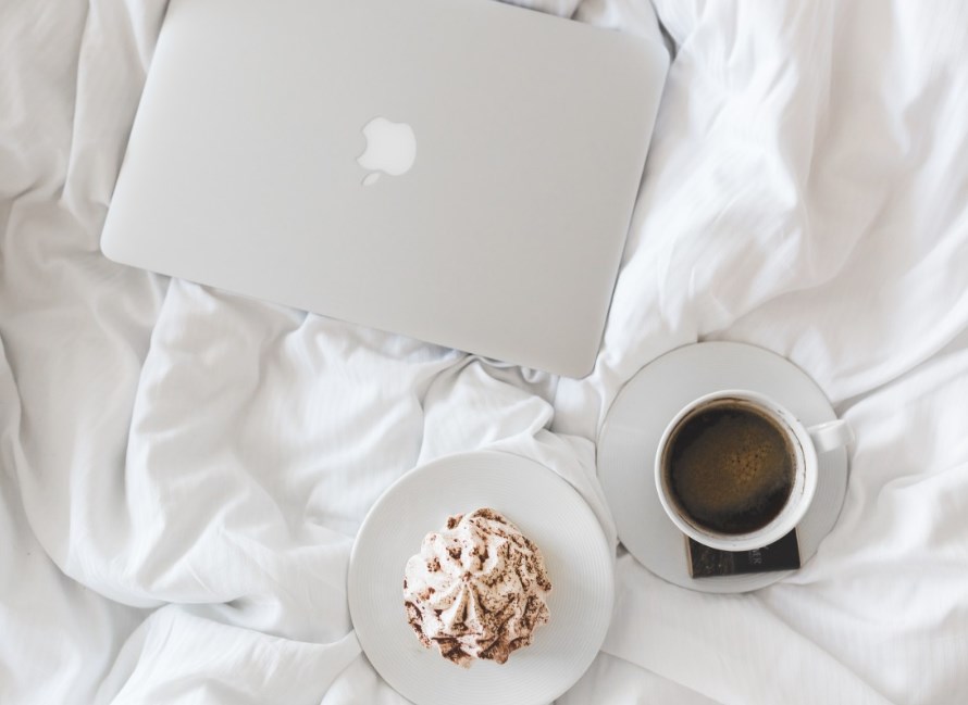 Jerome Powell vystrašil trhy agresivním přístupem ke zkrocení inflace. Futures padají dolů