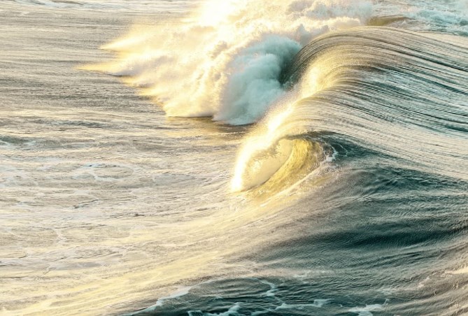 Závěr týdne na vlně strachu. Vládnou energie a dluhopisy