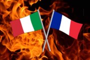 Víkendář: Tenze mezi Francií a Itálii eskalují, evropská rodina moc harmonická není