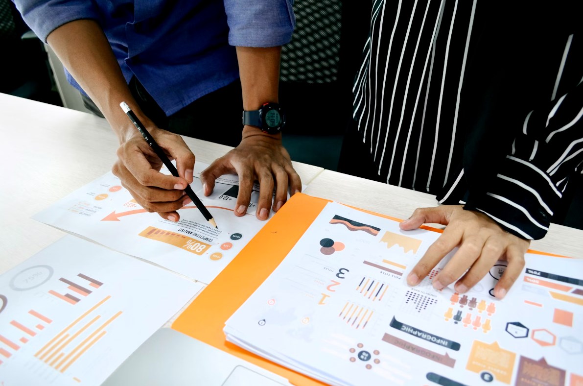 Čínská snaha o podporu velký dojem neudělala, trhy čekají na důležité výsledky