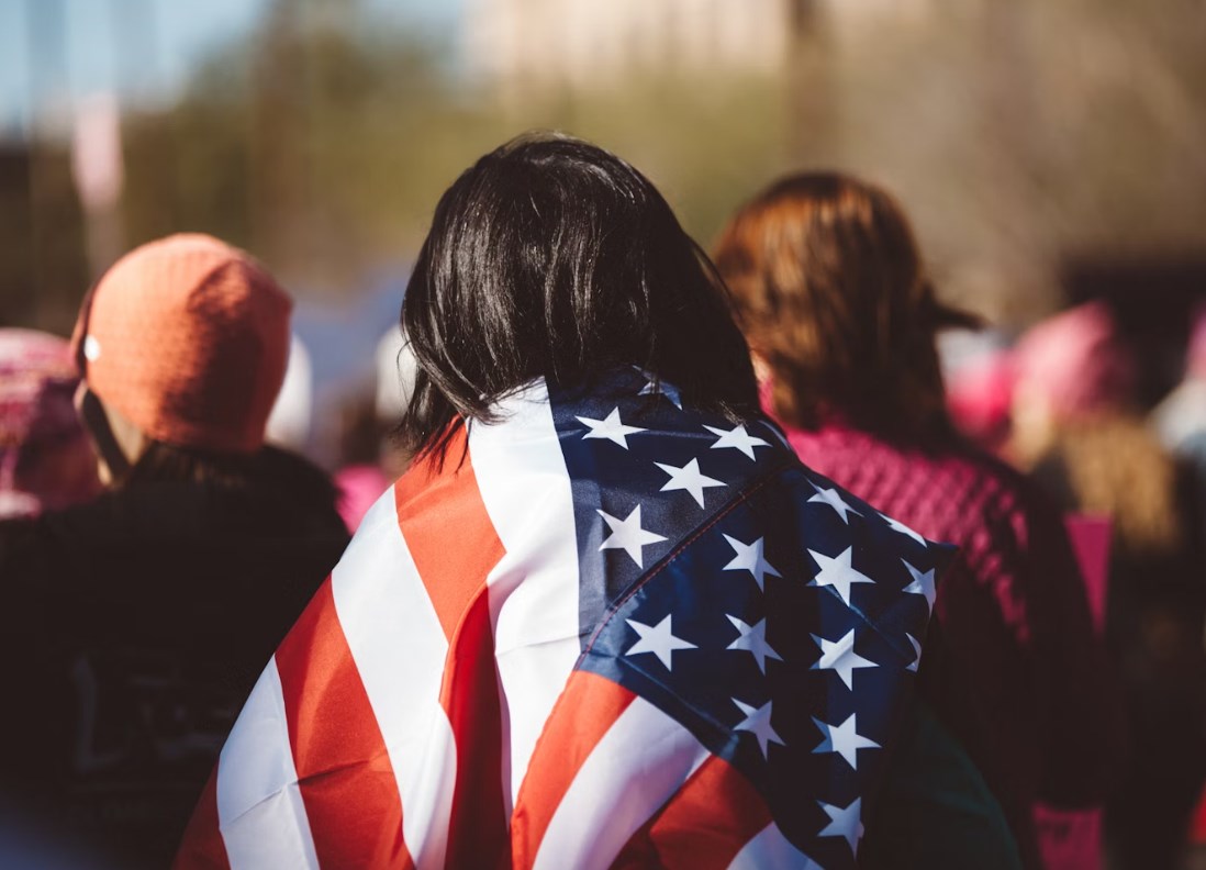 Ray Dalio: USA směřují k dluhové krizi a společenskému konfliktu