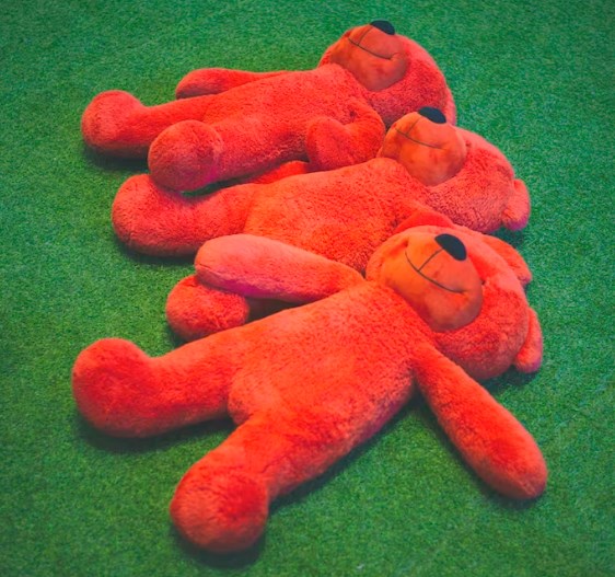 Dominantním příběhem na trhu je nyní prý stagflace. Samotné akcie ale hovoří jinou řečí. Možná o třech medvědech